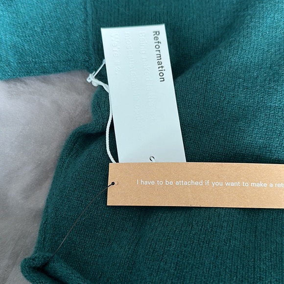 Reformation cashmere top - Picture 2 of 6